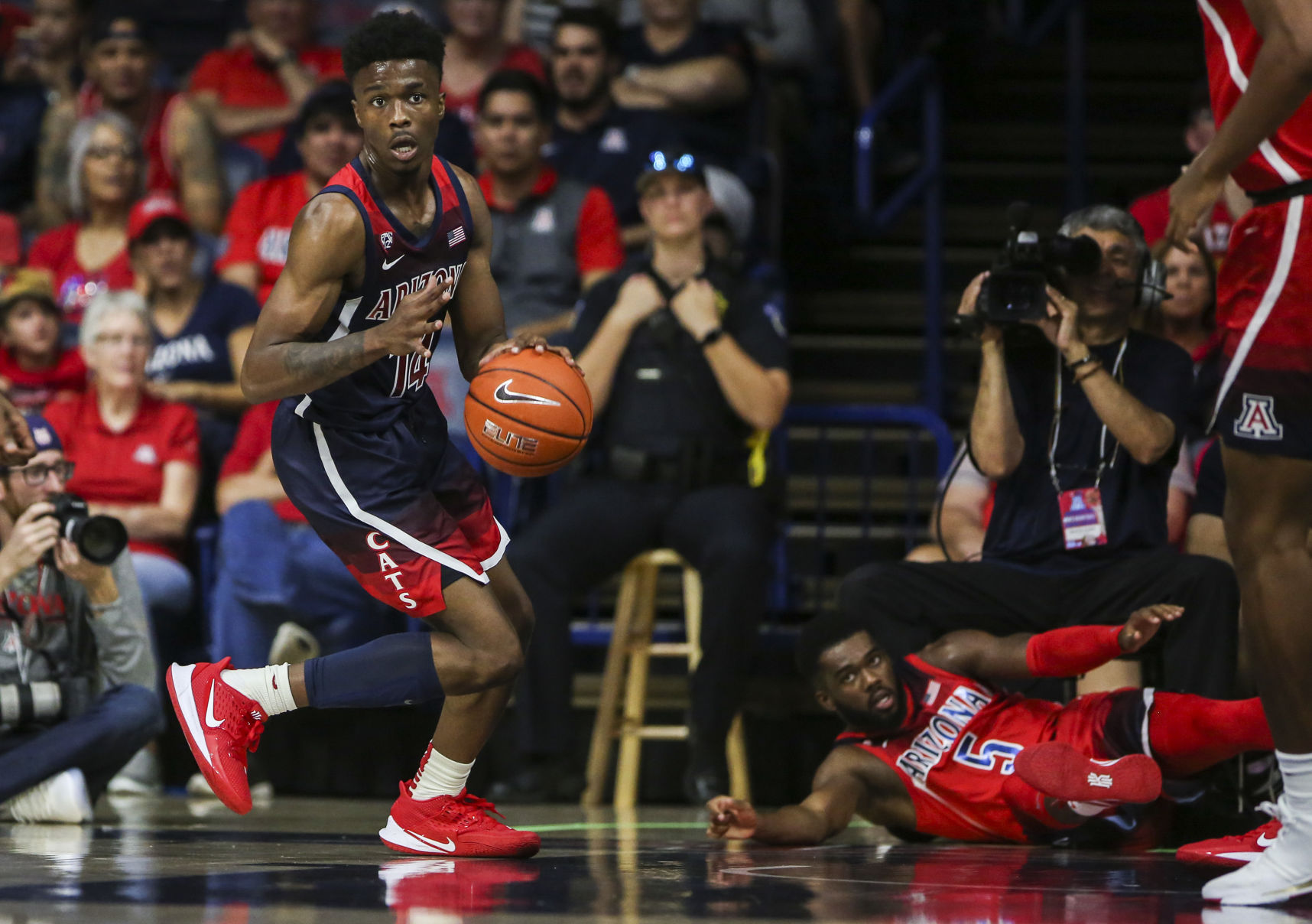 Red-Blue Game